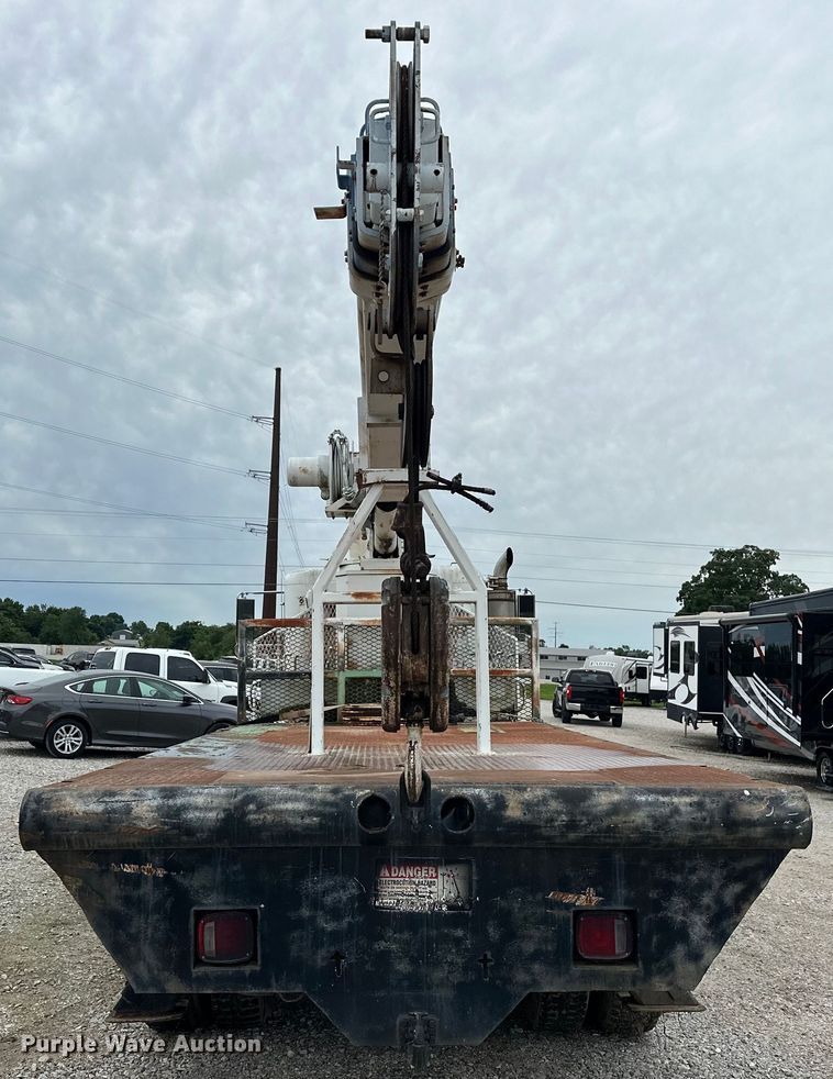 image for item NR9978 1992 Freightliner  FLD crane truck