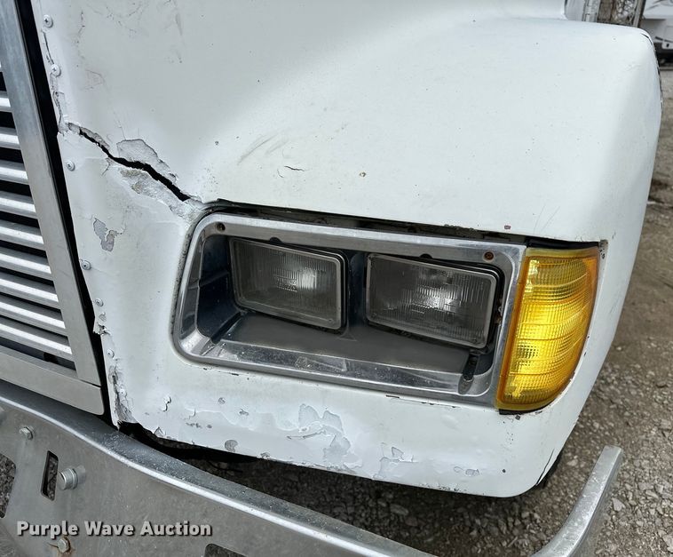 image for item NR9978 1992 Freightliner  FLD crane truck