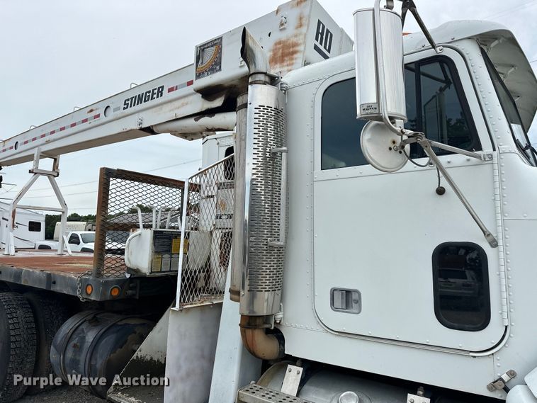 image for item NR9978 1992 Freightliner  FLD crane truck