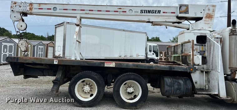 image for item NR9978 1992 Freightliner  FLD crane truck