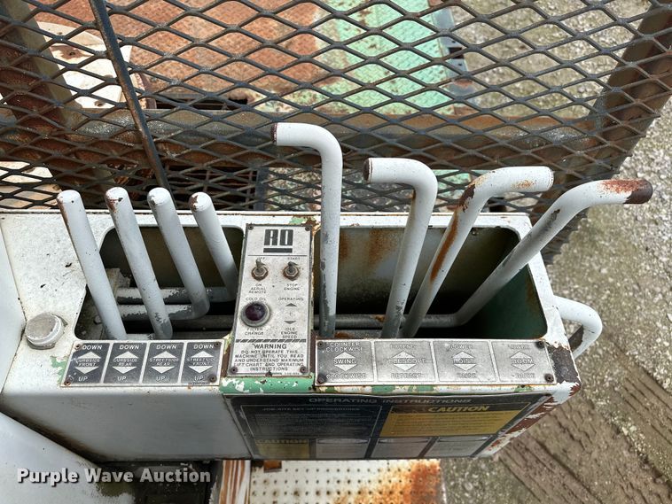 image for item NR9978 1992 Freightliner  FLD crane truck