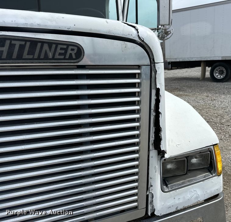 image for item NR9978 1992 Freightliner  FLD crane truck