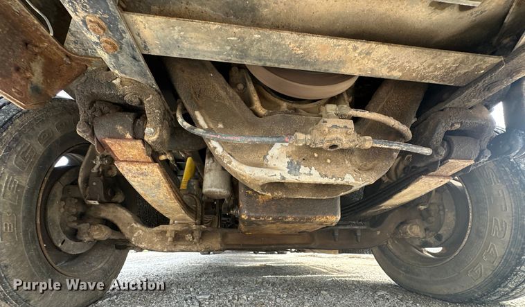 image for item NR9978 1992 Freightliner  FLD crane truck