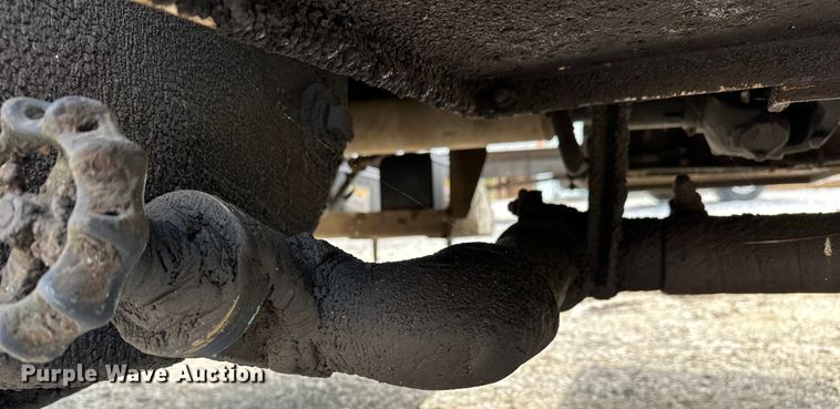 image for item NR9978 1992 Freightliner  FLD crane truck