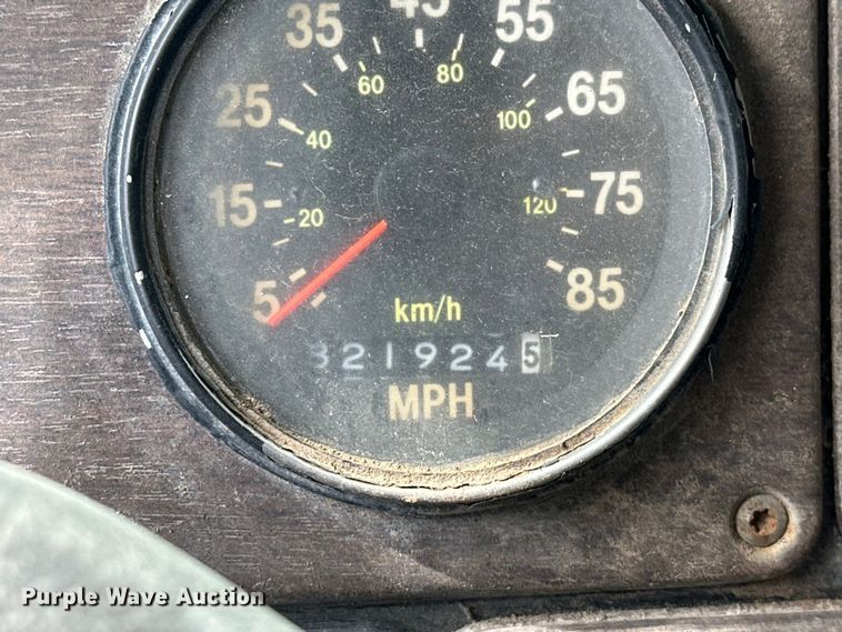 image for item NR9978 1992 Freightliner  FLD crane truck