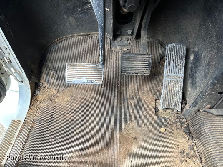 image for item NR9978 1992 Freightliner  FLD crane truck