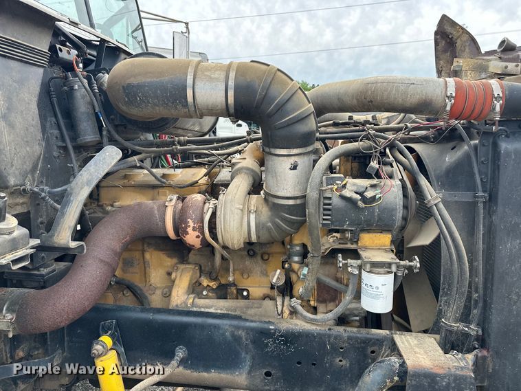 image for item NR9978 1992 Freightliner  FLD crane truck