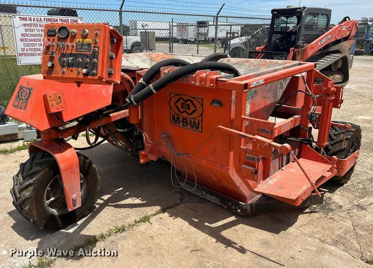 image for item NR9988 MBW CG200 curb machine