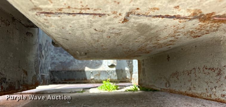 image for item NR9988 MBW CG200 curb machine