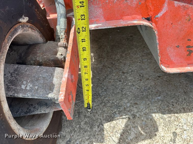 image for item NR9988 MBW CG200 curb machine