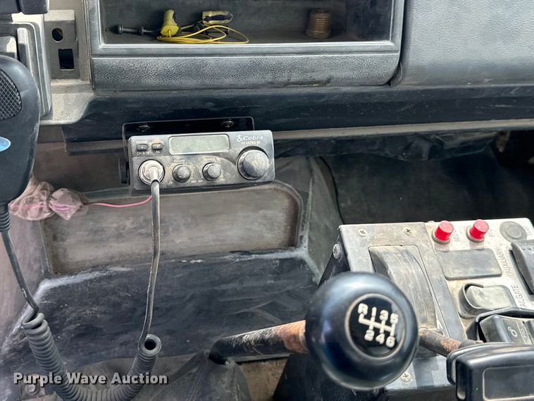 image for item NT9282 1997 GMC  C7500 dump truck