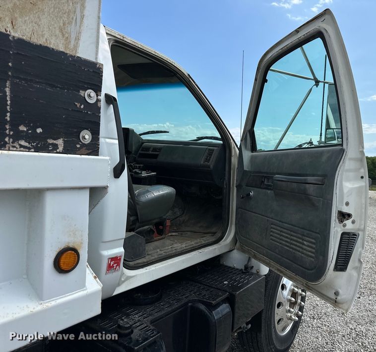 image for item NT9282 1997 GMC  C7500 dump truck