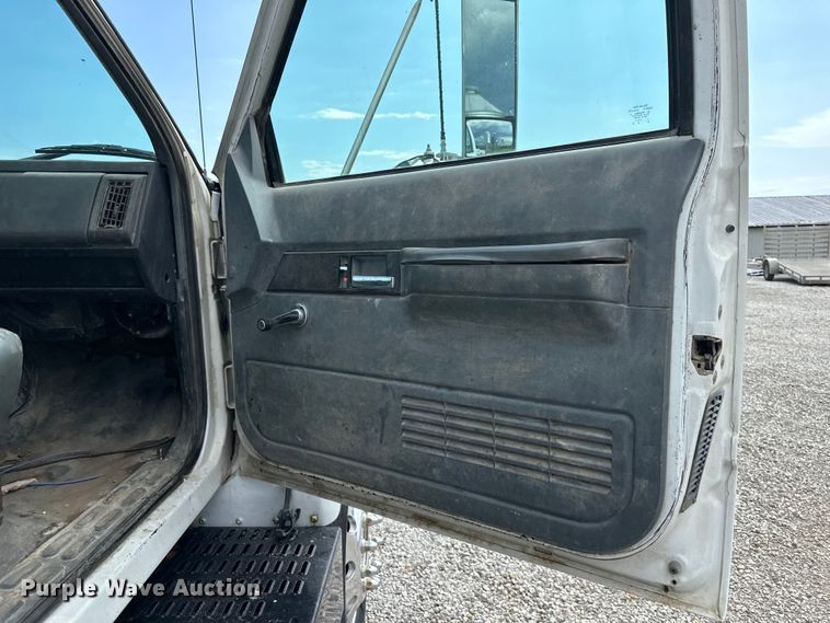 image for item NT9282 1997 GMC  C7500 dump truck