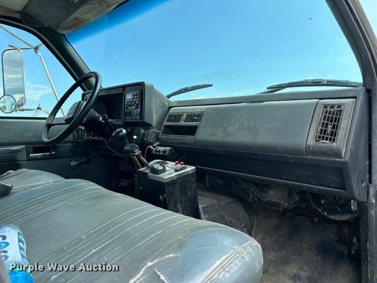 image for item NT9282 1997 GMC  C7500 dump truck