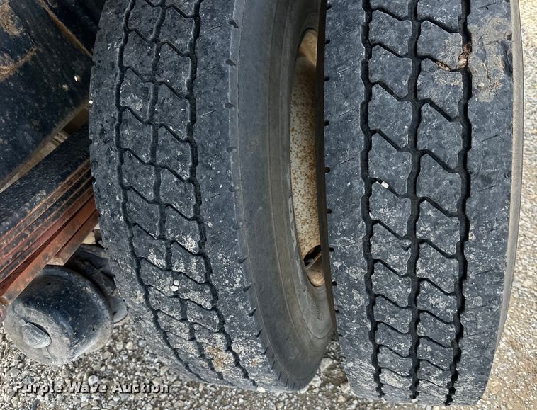 image for item NT9282 1997 GMC  C7500 dump truck