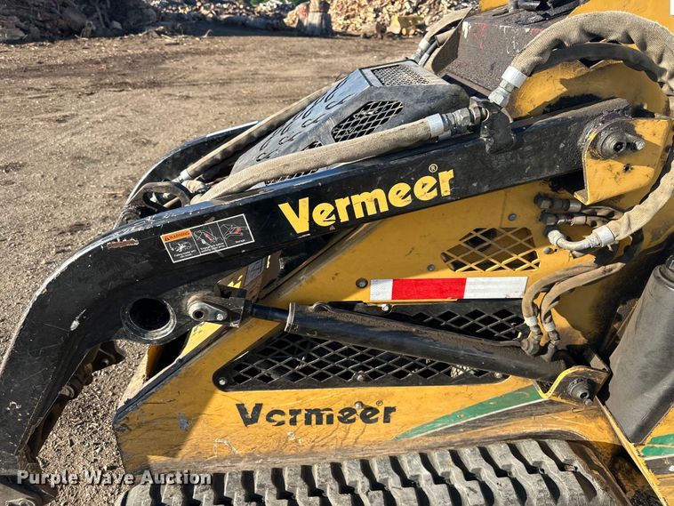 image for item NT9380 2007 Vermeer  S600TX  compact utility loader