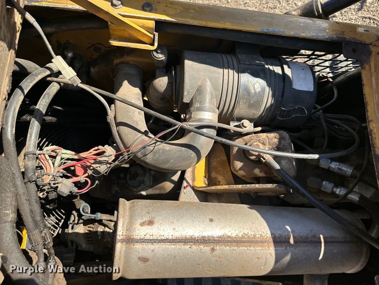 image for item NT9380 2007 Vermeer  S600TX  compact utility loader