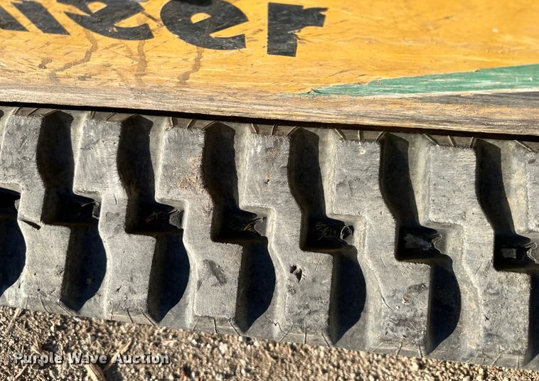 image for item NT9380 2007 Vermeer  S600TX  compact utility loader