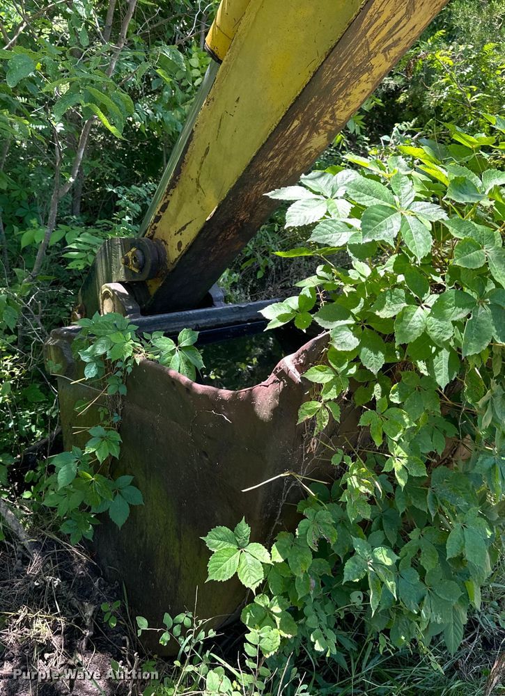 image for item NT9386 Conmaco  excavator