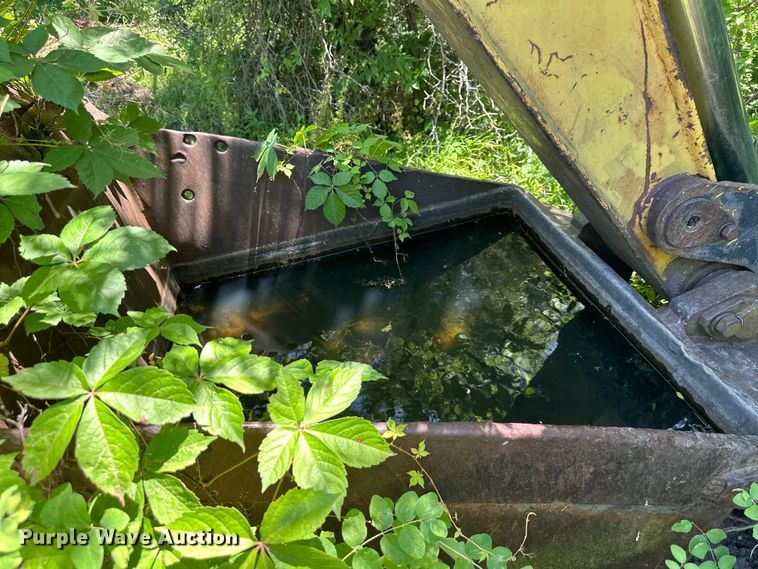 image for item NT9386 Conmaco  excavator