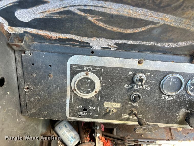 image for item NT9386 Conmaco  excavator