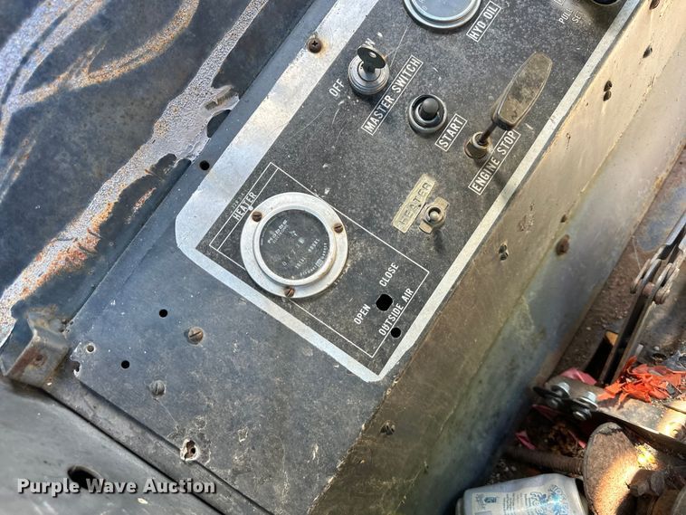 image for item NT9386 Conmaco  excavator