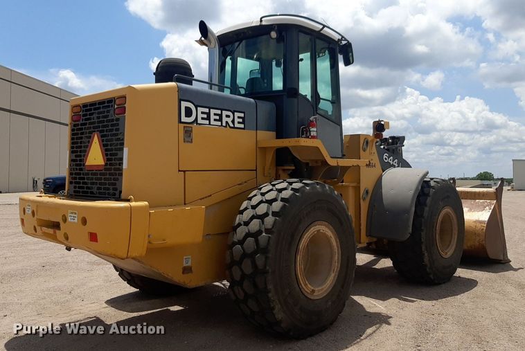 image for item NU9826 2006 John Deere 644J wheel loader