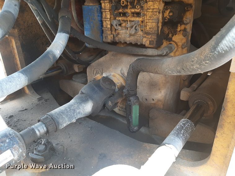 image for item NU9826 2006 John Deere 644J wheel loader