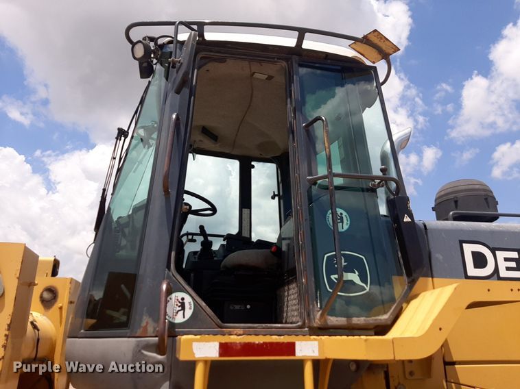 image for item NU9826 2006 John Deere 644J wheel loader