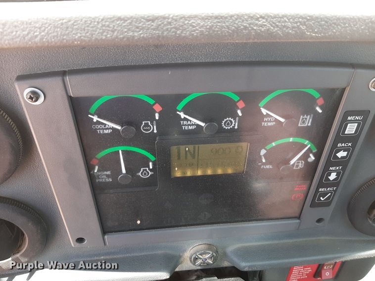 image for item NU9826 2006 John Deere 644J wheel loader