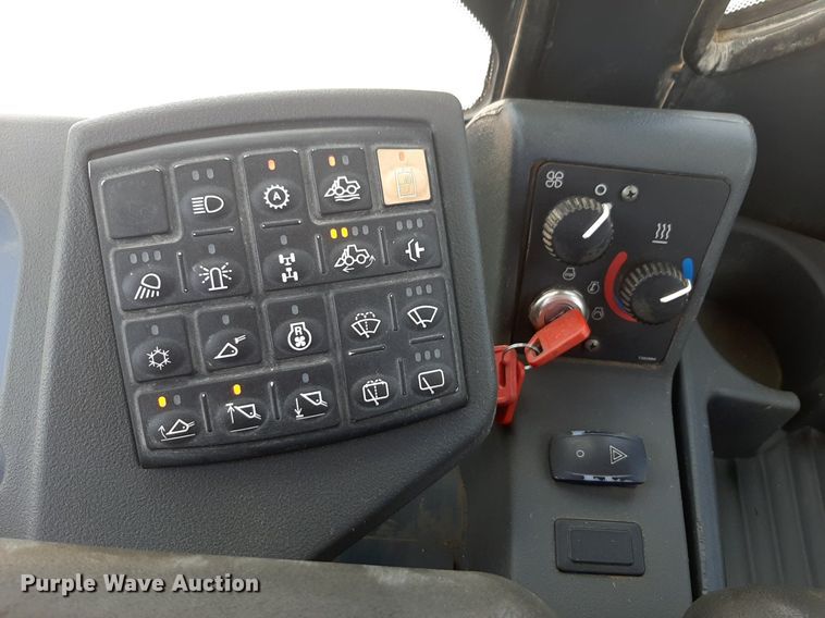 image for item NU9826 2006 John Deere 644J wheel loader