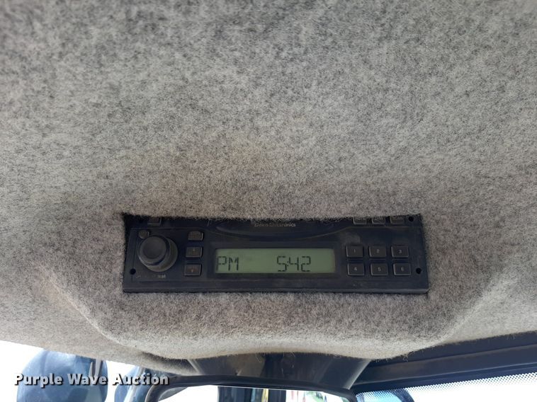 image for item NU9826 2006 John Deere 644J wheel loader