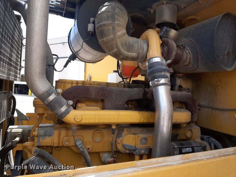 image for item NU9826 2006 John Deere 644J wheel loader