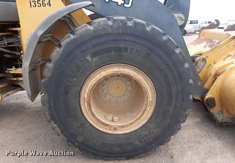 image for item NU9826 2006 John Deere 644J wheel loader