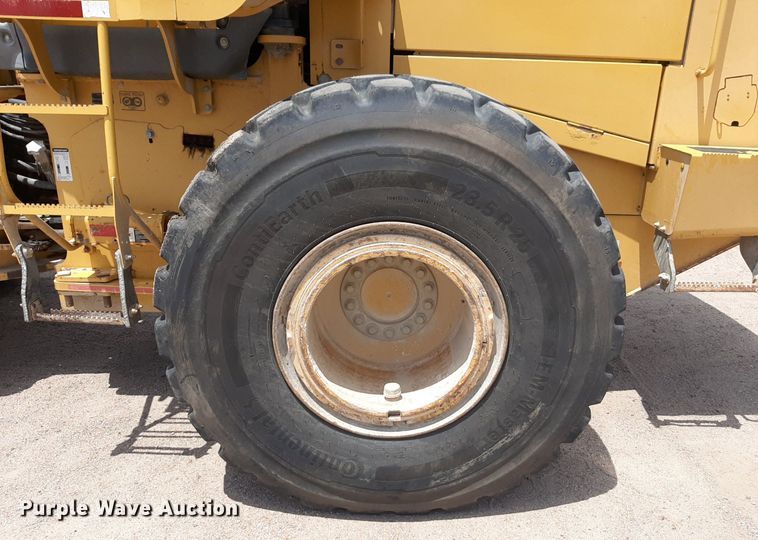 image for item NU9826 2006 John Deere 644J wheel loader