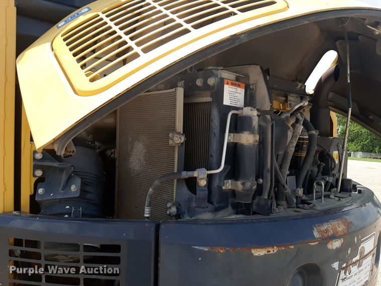 image for item NU9828 2012 Komatsu PC88MR-8 HD mini excavator