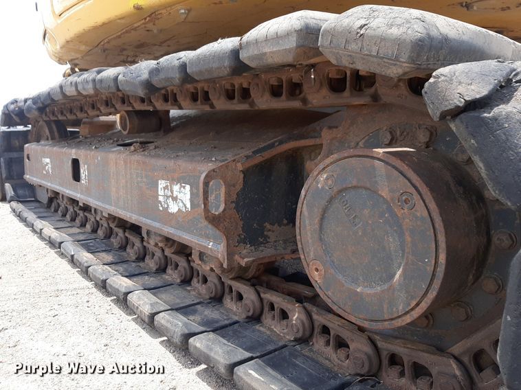 image for item NU9828 2012 Komatsu PC88MR-8 HD mini excavator