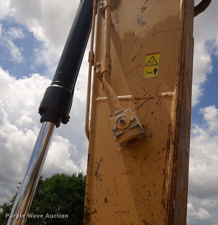 image for item NU9829 2012 Caterpillar 320EL excavator