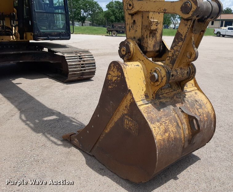 image for item NU9829 2012 Caterpillar 320EL excavator