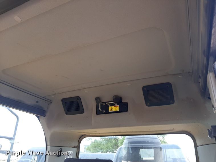 image for item NU9829 2012 Caterpillar 320EL excavator