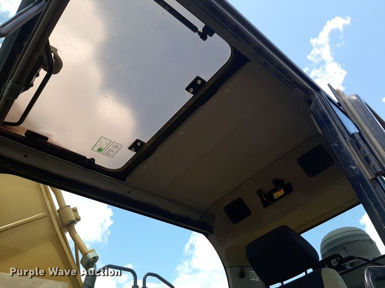 image for item NU9829 2012 Caterpillar 320EL excavator