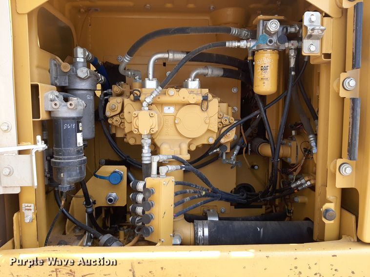 image for item NU9829 2012 Caterpillar 320EL excavator