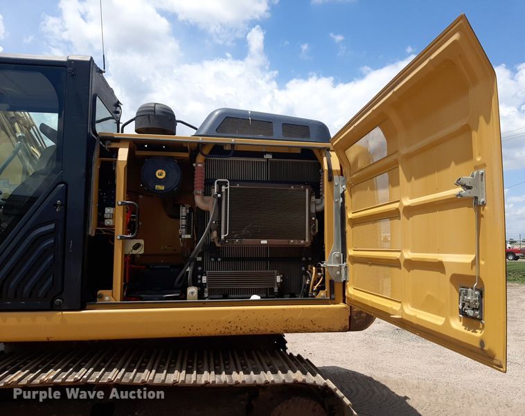 image for item NU9829 2012 Caterpillar 320EL excavator