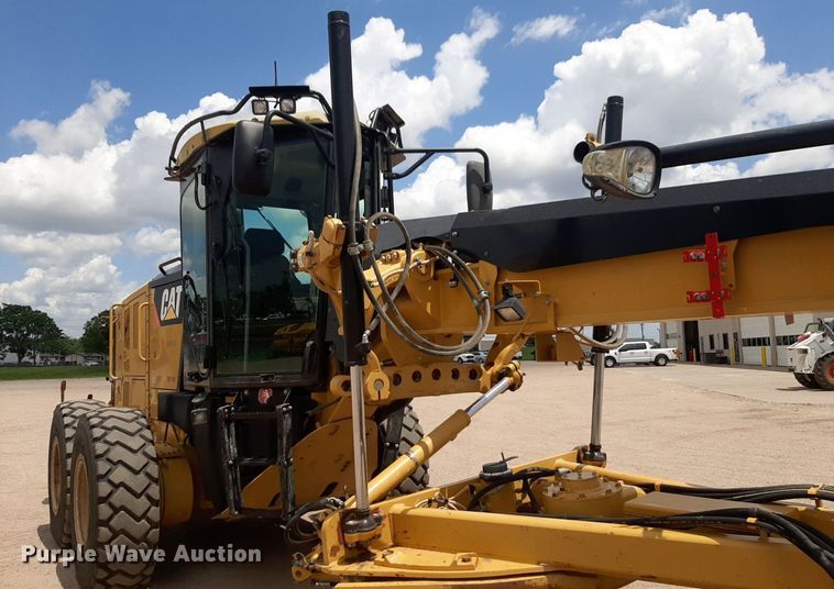 image for item NU9831 2012 Caterpillar 140M2 motor grader