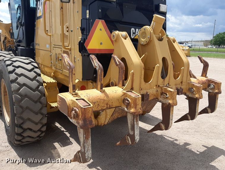 image for item NU9831 2012 Caterpillar 140M2 motor grader