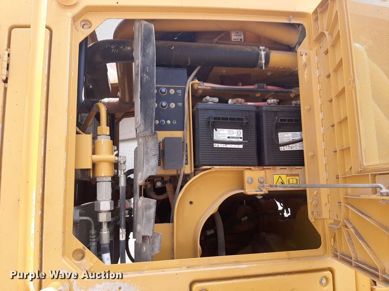 image for item NU9831 2012 Caterpillar 140M2 motor grader