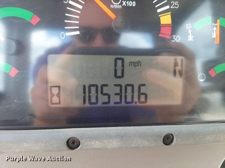 image for item NU9831 2012 Caterpillar 140M2 motor grader