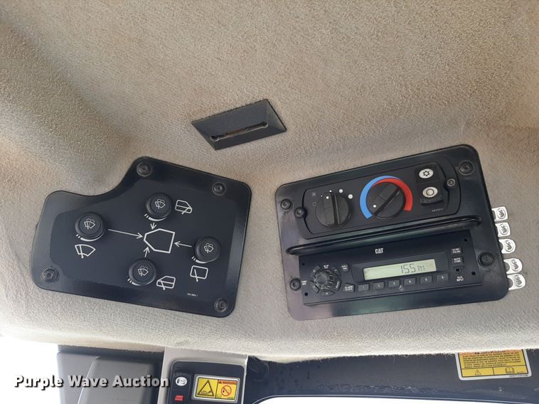 image for item NU9831 2012 Caterpillar 140M2 motor grader