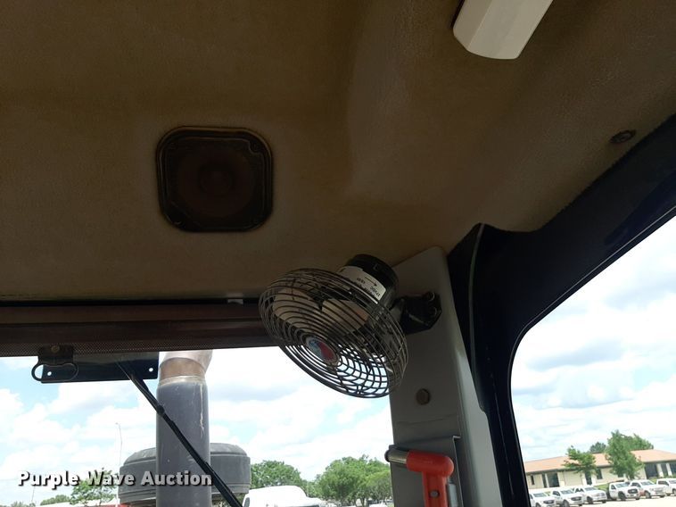 image for item NU9831 2012 Caterpillar 140M2 motor grader