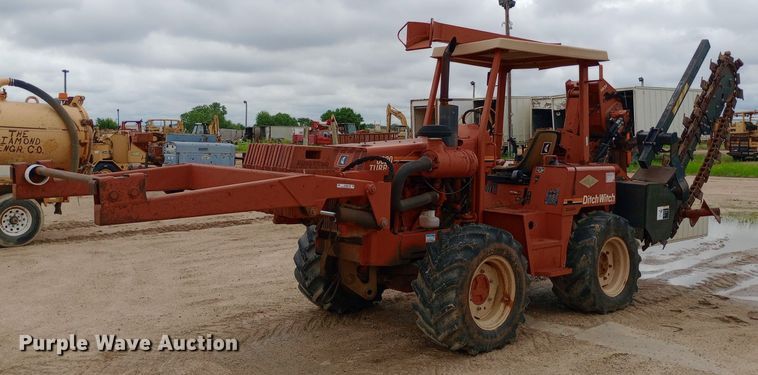 image for item NU9836 2000 Ditch Witch  8020 Turbo trencher